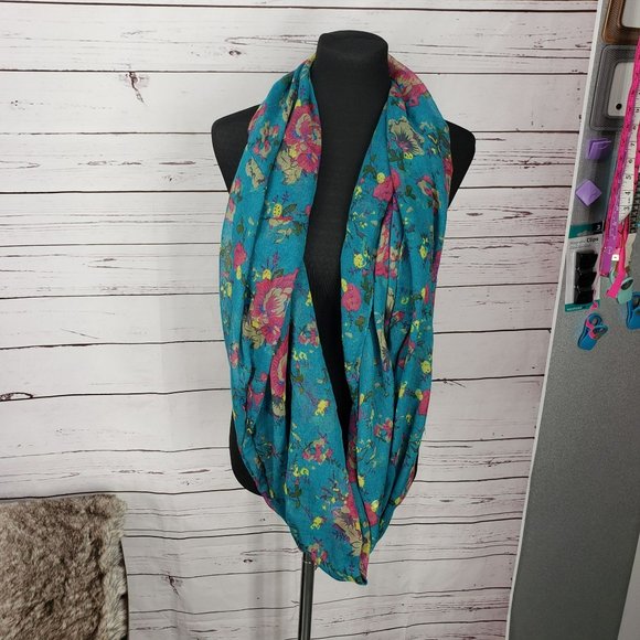 Womens Infinity Scarf Colorful Floral Flowers‎ Blue Pink Lightweight Wide - Picture 9 of 9